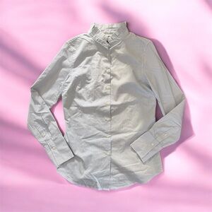 Banana Republic women’s White and Blue Pinstripe Shirt size 4